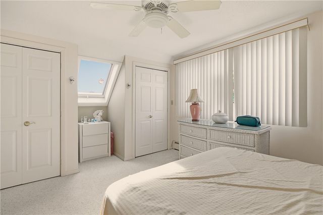 23 Indian Hill Circle, Middletown, RI 02842