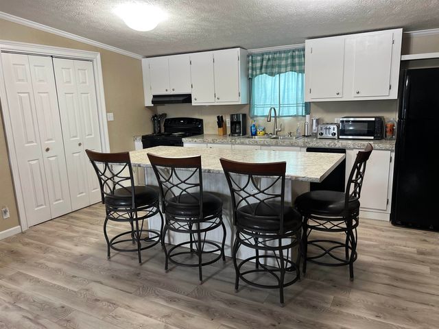 1617 Crystal Lake Dr., Surfside Beach, SC 29575