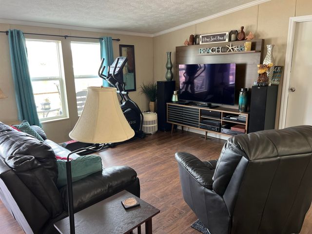 1617 Crystal Lake Dr., Surfside Beach, SC 29575