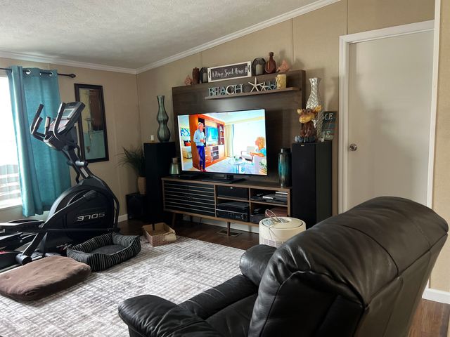 1617 Crystal Lake Dr., Surfside Beach, SC 29575