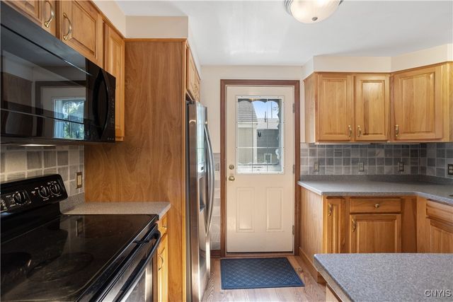 103 Homewood Drive, Manlius, NY 13066