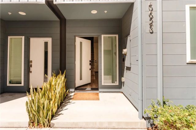 5623 N Bella Blanco, North Hollywood, CA 91601