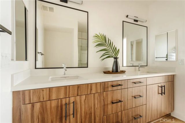 5623 N Bella Blanco, North Hollywood, CA 91601