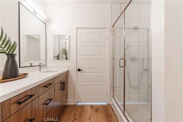 5623 N Bella Blanco, North Hollywood, CA 91601