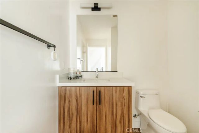 5623 N Bella Blanco, North Hollywood, CA 91601