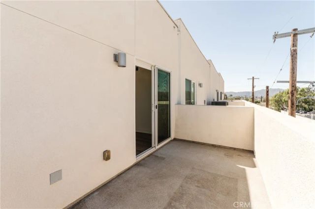 5623 N Bella Blanco, North Hollywood, CA 91601