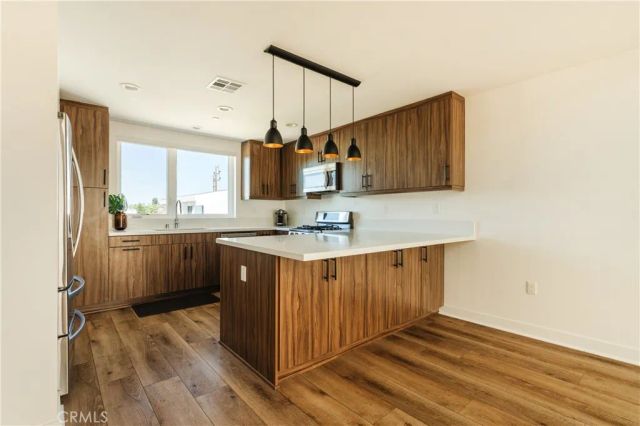 5623 N Bella Blanco, North Hollywood, CA 91601