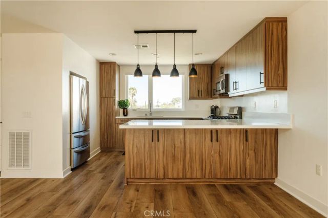 5623 N Bella Blanco, North Hollywood, CA 91601