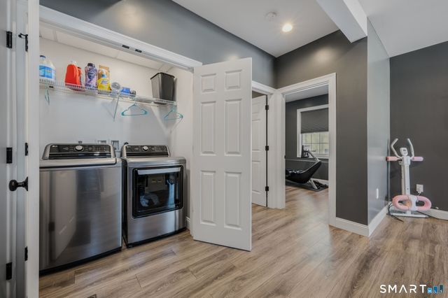 52 Carol Drive, Montville, CT 06382