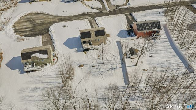 52 Carol Drive, Montville, CT 06382