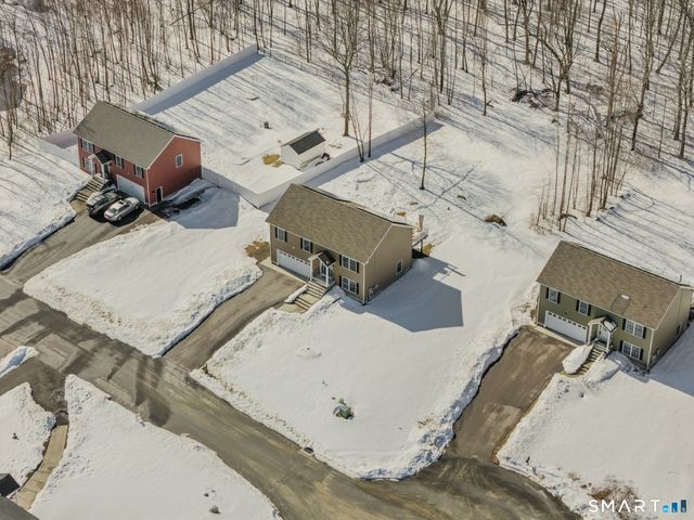 52 Carol Drive, Montville, CT 06382