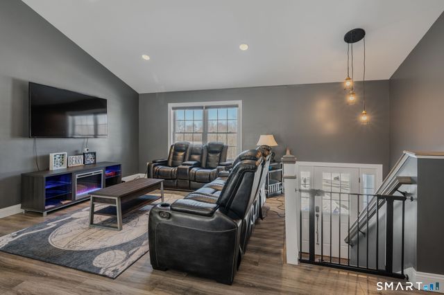 52 Carol Drive, Montville, CT 06382