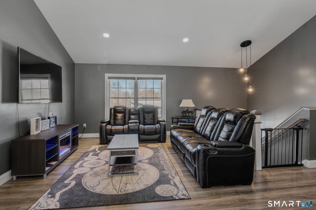 52 Carol Drive, Montville, CT 06382