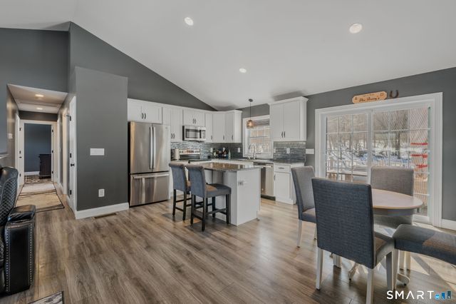 52 Carol Drive, Montville, CT 06382