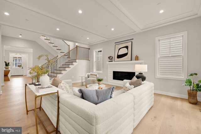 5134 NEWPORT AVE, Bethesda, MD 20816