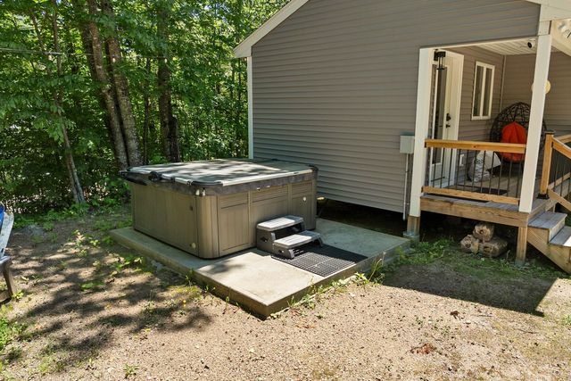 5 Holiday Ridge Road, Bartlett, NH 03812