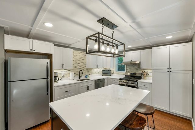 5 Holiday Ridge Road, Bartlett, NH 03812