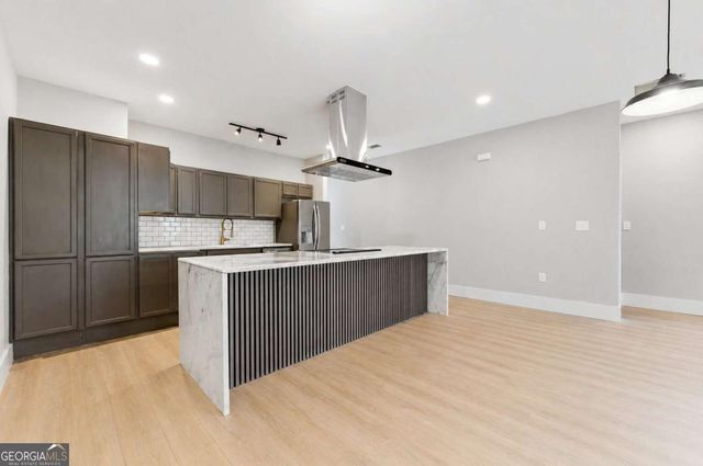 305 Fairburn Road NW, Atlanta, GA 30331