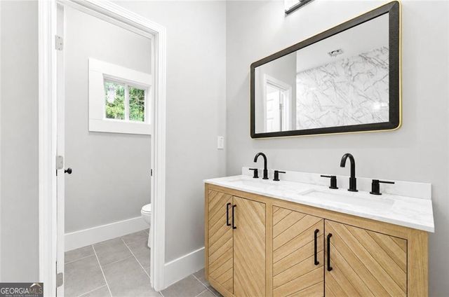 305 Fairburn Road NW, Atlanta, GA 30331