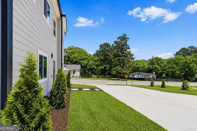 305 Fairburn Road NW, Atlanta, GA 30331