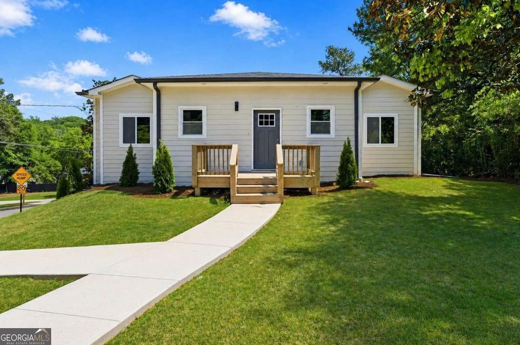 305 Fairburn Road NW, Atlanta, GA 30331
