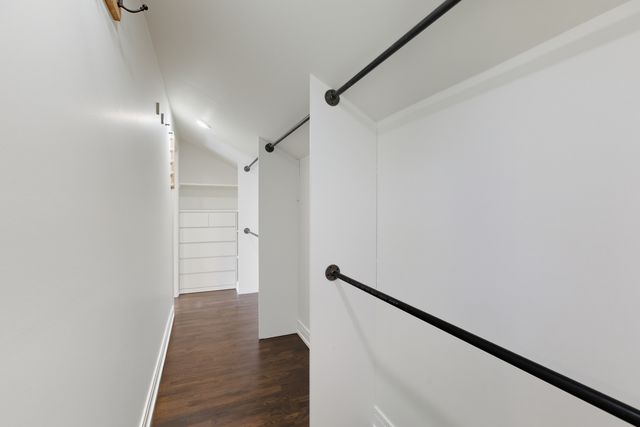 105 Yarrow Court, Rolling Meadows, IL 60008