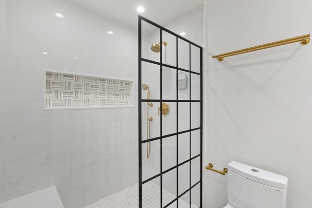 105 Yarrow Court, Rolling Meadows, IL 60008