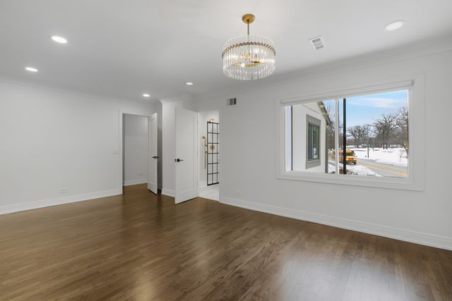 105 Yarrow Court, Rolling Meadows, IL 60008