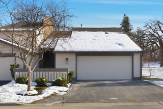 105 Yarrow Court, Rolling Meadows, IL 60008