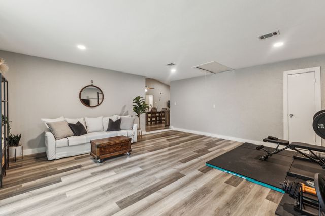 434 Jamestown Drive, Garland, TX 75043