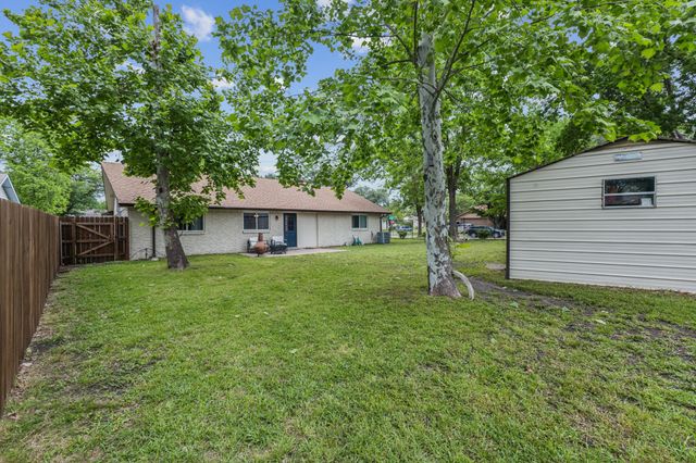 434 Jamestown Drive, Garland, TX 75043