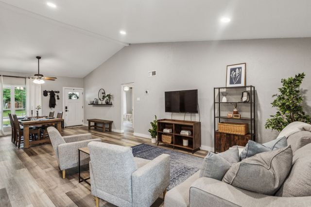 434 Jamestown Drive, Garland, TX 75043