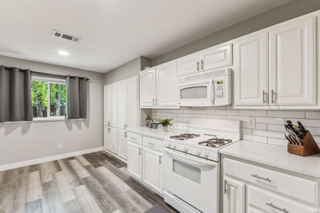 434 Jamestown Drive, Garland, TX 75043