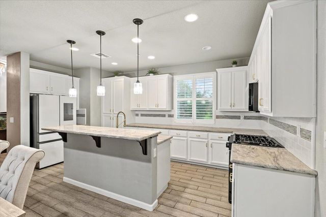 116 Crystalwood Way, Lincoln, CA 95648