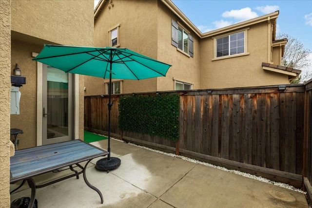 116 Crystalwood Way, Lincoln, CA 95648