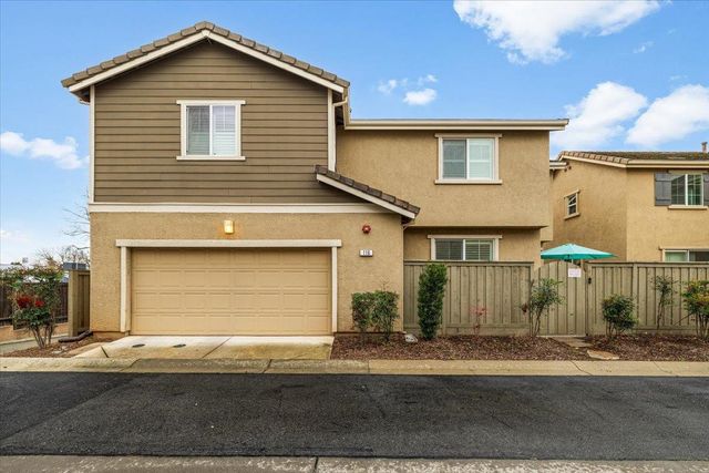 116 Crystalwood Way, Lincoln, CA 95648