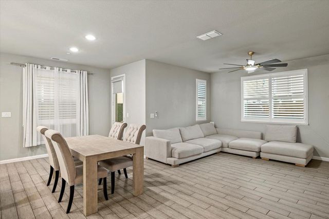 116 Crystalwood Way, Lincoln, CA 95648