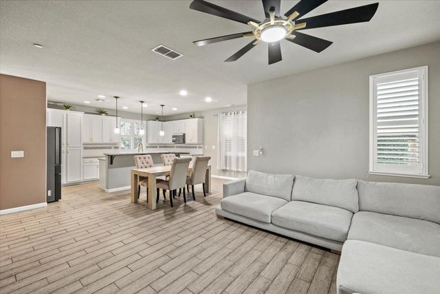 116 Crystalwood Way, Lincoln, CA 95648