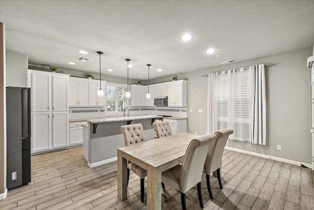 116 Crystalwood Way, Lincoln, CA 95648