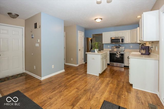 10360 Sand Creek Boulevard, Fishers, IN 46037