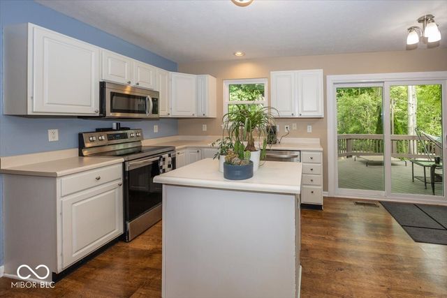 10360 Sand Creek Boulevard, Fishers, IN 46037