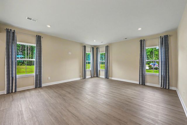 1018 Lacebark Drive, Ridgeville, SC 29472