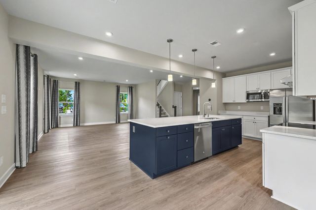 1018 Lacebark Drive, Ridgeville, SC 29472
