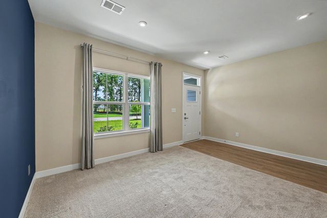 1018 Lacebark Drive, Ridgeville, SC 29472