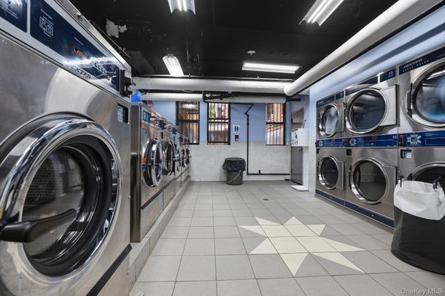 148-09 Northern Boulevard 3B, Flushing, NY 11354