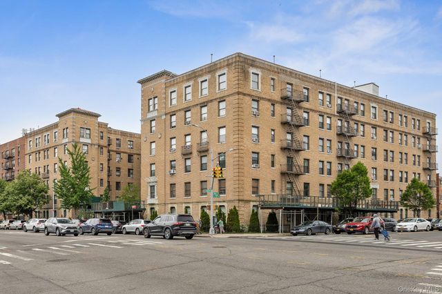 148-09 Northern Boulevard 3B, Flushing, NY 11354