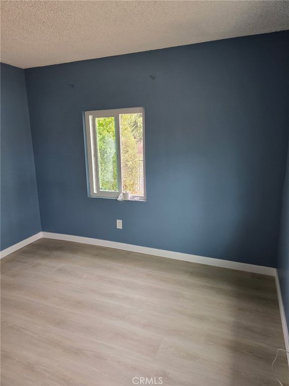 Image 21 of property listing at 1119 Calzona, Los Angeles, CA 90023