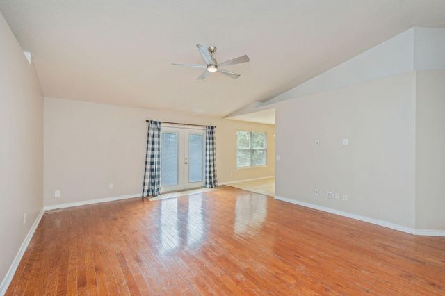 217 Lustan Drive, Crestview, FL 32536