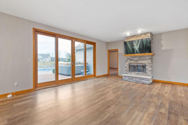 2776 W Hogan Avenue, La Porte, IN 46350