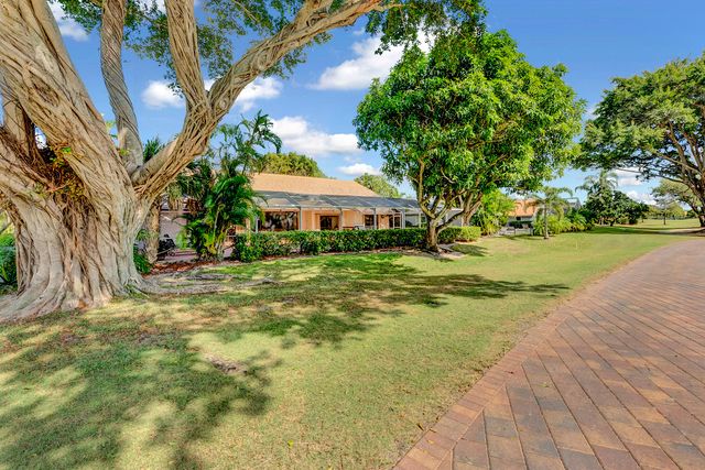 11229 Boca Woods Lane, Boca Raton, FL 33428